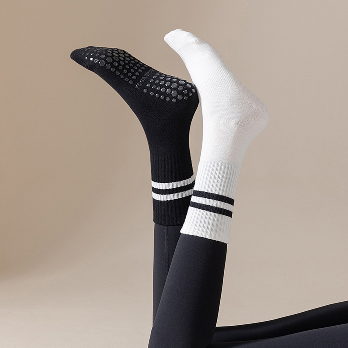 1 pair of yoga socks, medium t - огляд і ціна Pilates Yoga Hose