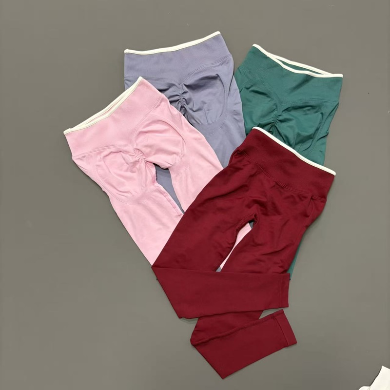 Sculpt Scrunch Leggings Women  - огляд і ціна Pilates Yoga Outfit