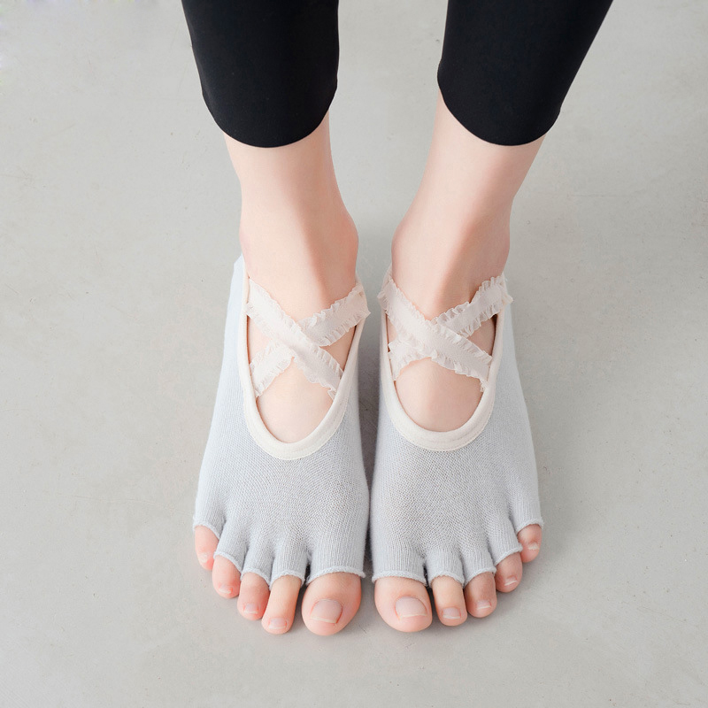 Five Finger Yoga Socks Lace Cr - огляд і ціна Pilates Yoga And Gym